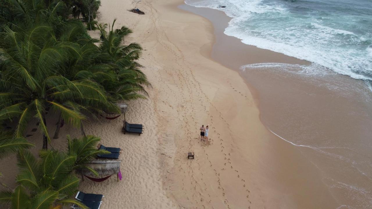Marakolliya Beach Resort تانجالي المظهر الخارجي الصورة
