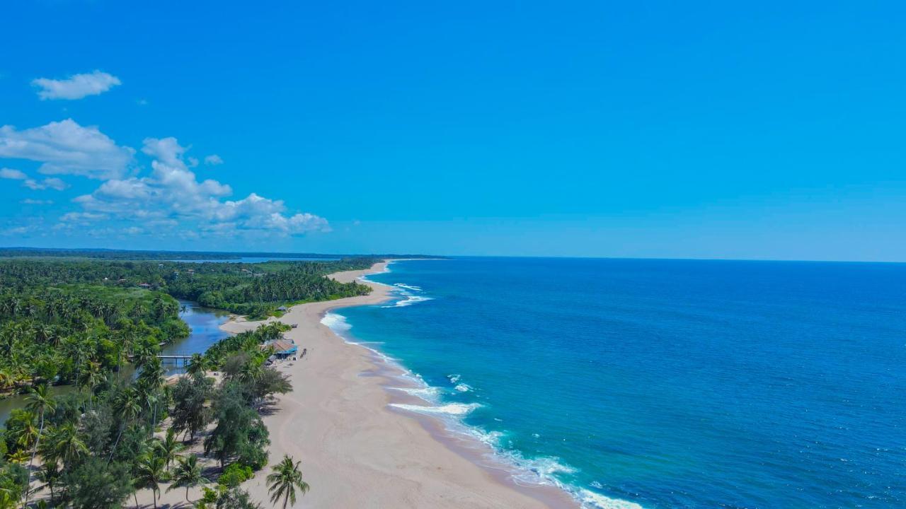 Marakolliya Beach Resort تانجالي المظهر الخارجي الصورة