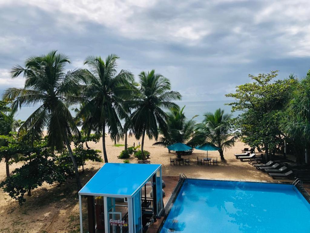 Marakolliya Beach Resort تانجالي المظهر الخارجي الصورة